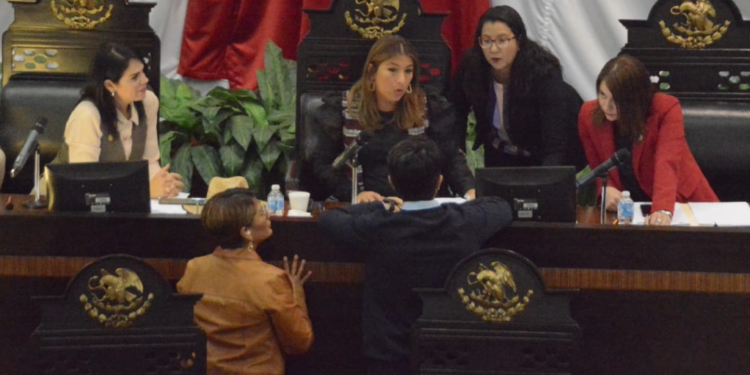 Denuncia PAN falsificación de acta de sesión plenaria