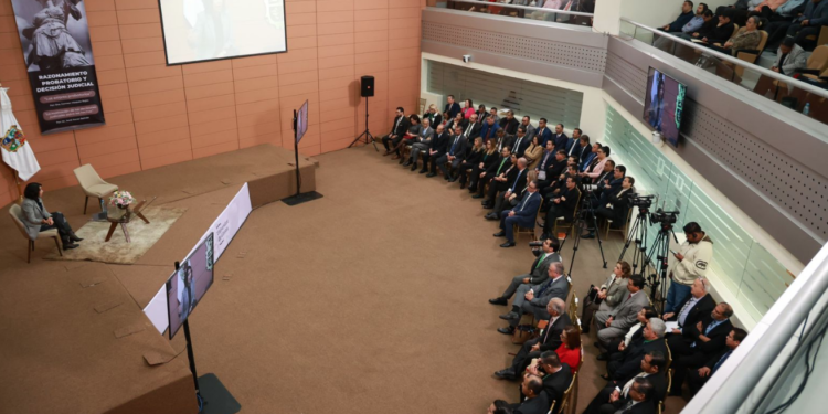 Apura Poder Judicial capacitación de sus jueces penales