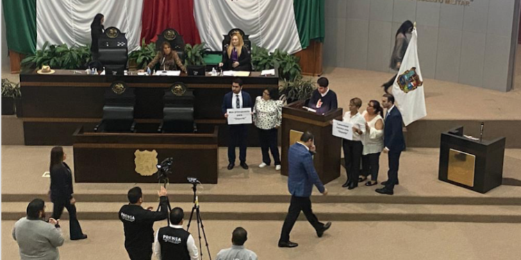 Avalan diputados ajustes tributarios para el 2024