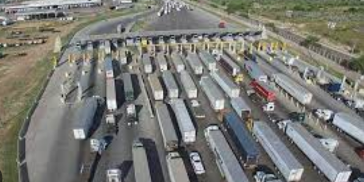Es Tamaulipas primer lugar en flujo comercial carretero