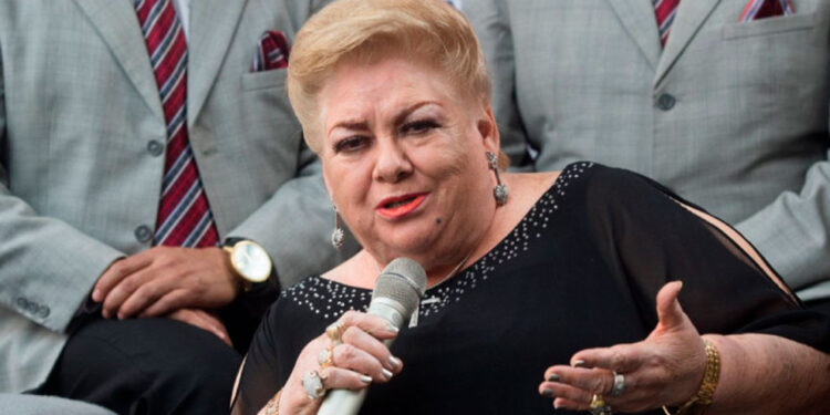 Paquita la del Barrio reaparece en público