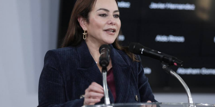 Anuncia alcaldesa Carmen Lilia Canturosas mayor conectividad aérea para Nuevo Laredo