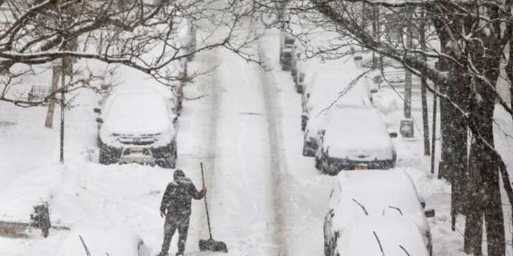 Nueva York en alerta por tormenta invernal con potenciales inundaciones