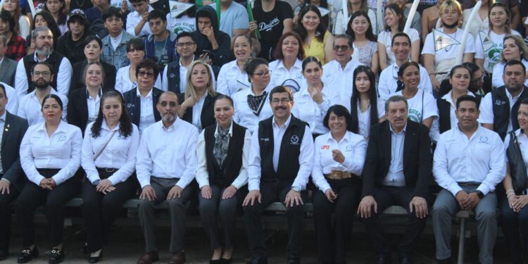 Impulsamos una universidad más humana, transparente y socialmente responsable: Dámaso Anaya.