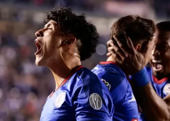 Cruz Azul supera a Tigres en la recta final y es el nuevo líder del Clausura 2024