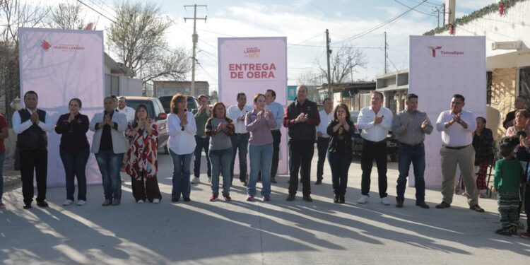 Entrega de obras no se detiene; inaugura Carmen Lilia Canturosas plazas, vialidades y baños de unidad deportiva.