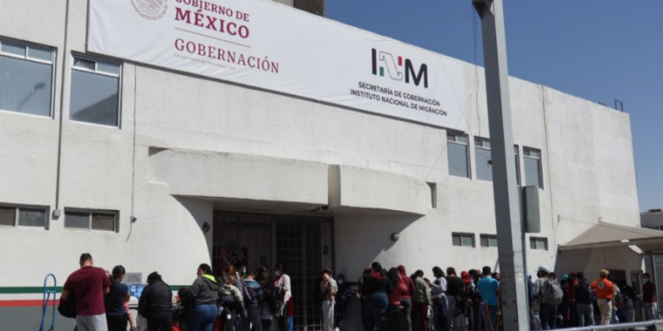 Agentes de migración retuvieron ilegalmente a familia venezolana