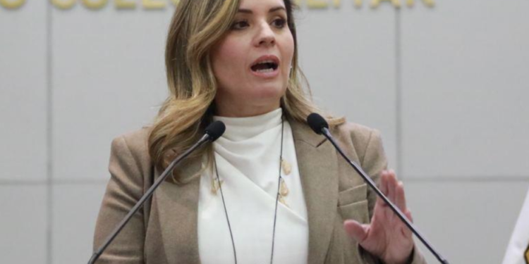 Proponen impedir aumento a tarifas del agua cuando haya desabasto del vital líquido.