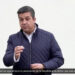 “Intentan doblegarme de manera cobarde, metiéndose con mi familia”, acusa Cabeza de Vaca.