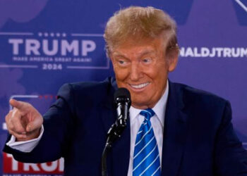 Trump apunta a Tim Scott como posible compañero de campaña