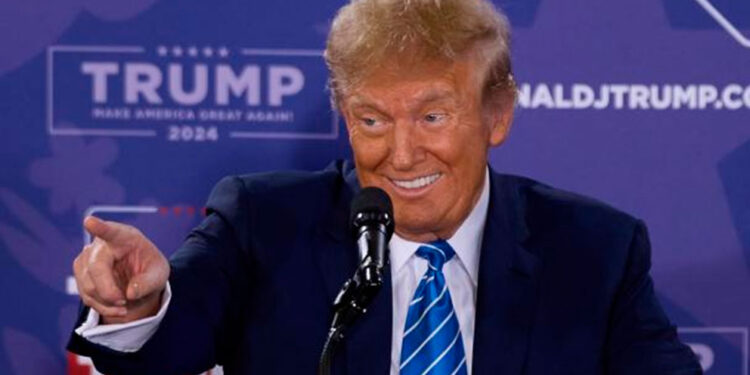 Trump apunta a Tim Scott como posible compañero de campaña