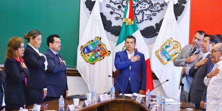 Rinde Cabildo de Victoria homenaje a constituyentes tamaulipecos.