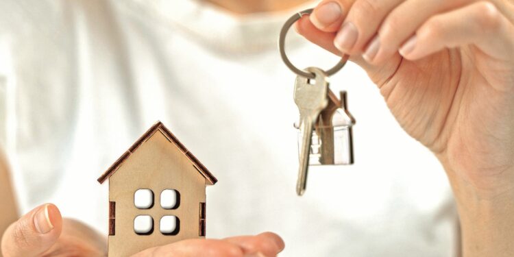 Explorando el mercado inmobiliario: casas en venta y las perspectivas de residentes locales