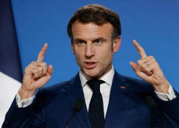 ‘Hay que prepararse para que Rusia ataque’: Macron