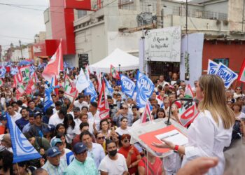 “Vénzamos el miedo”, pide Ale Cárdenas