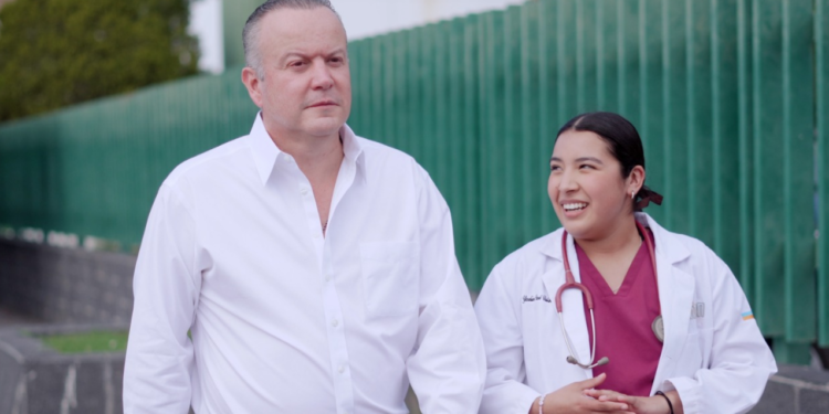 Presenta Carlos Canturosas propuesta para mejorar sistema de salud