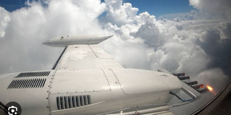 Dudan agricultores del bombardeo de nubes