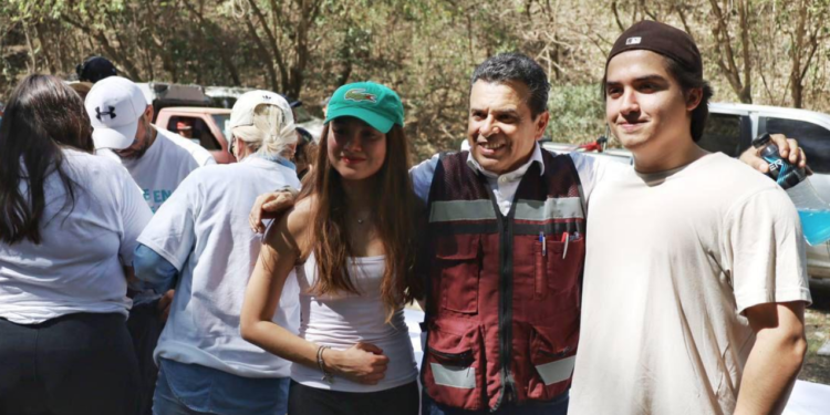 Fomenta alcalde convivencia familiar en Los Troncones