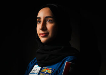 Se gradúa la primera mujer árabe astronauta en la NASA