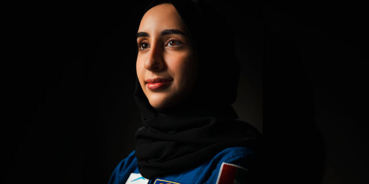 Se gradúa la primera mujer árabe astronauta en la NASA