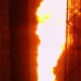 Se registra explosión e incendio en refinería de Pemex en Veracruz