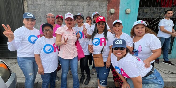 Praderas y Framboyanes están con Ale Cárdenas