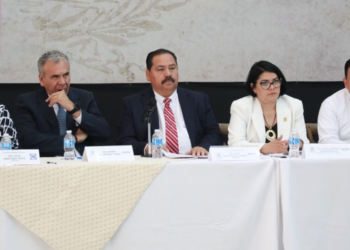 Avalan en Foro iniciativas de AMLO