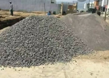 Se complica escasez de arena y grava; empresarios culpan a Seduma