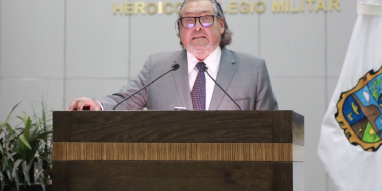 Analiza Congreso reforma en favor de menores en situación de orfandad