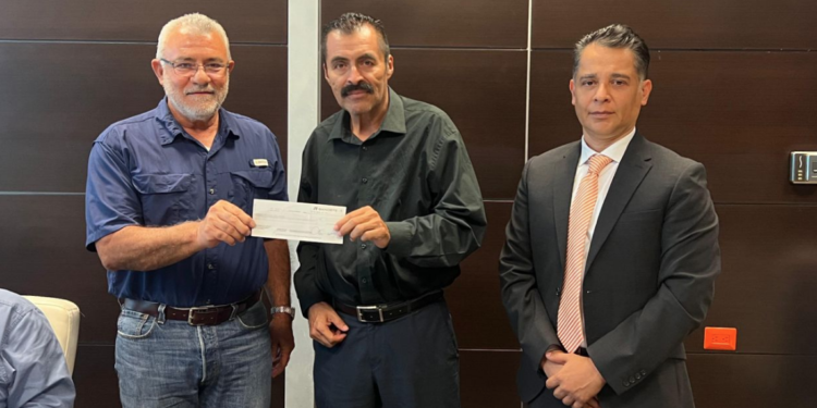 Indemniza Tamaulipas a pobladores de El Huizachal por carretera Rumbo Nuevo