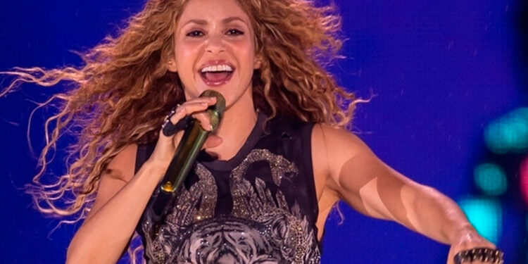La monogamia es una utopía: Shakira