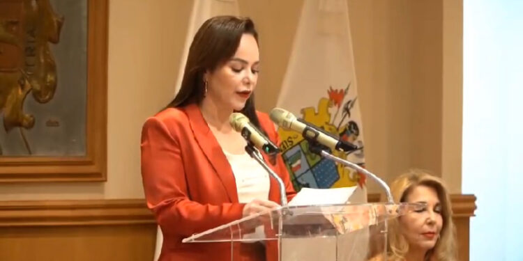 “Nadie es más fuerte que una sociedad unida”: Carmen Lilia Canturosas.