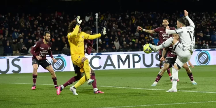 ¿Cuáles han sido los descensos de Memo Ochoa en Europa? La ‘oscura’ historia del portero mexicano en el Viejo Continente