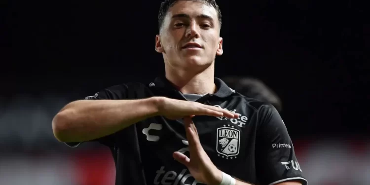 León se impone ante los Rayos y avanza en la lucha por la fase final