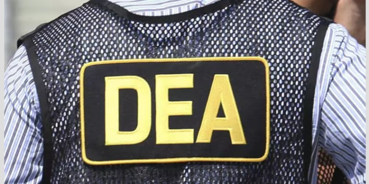 Regatea México visas a agentes de la DEA
