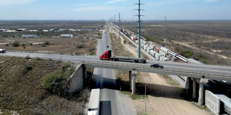 Invertirá municipio en obras que agilicen el flujo vehicular en el Mex II