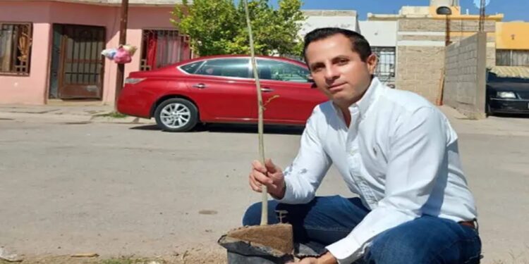 Candidato del PVEM en Coahuila promete plantar un árbol por cada voto que reciba