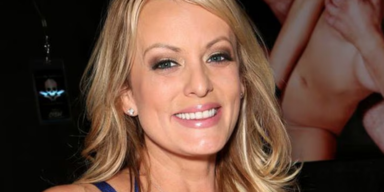 Stormy Daniels pide que Trump sea encarcelado