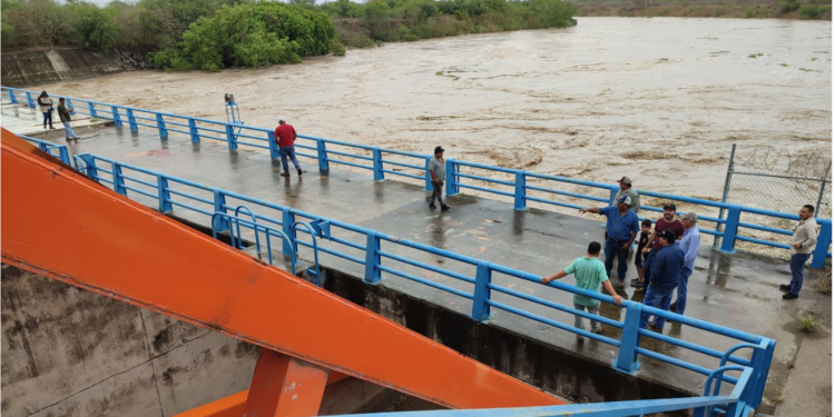 Agradecen al gobernador Américo Villarreal derivación de agua hacia la presa Las Ánimas