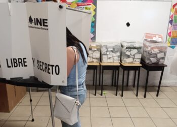 En Victoria, se cierra la etapa de votación y comienza el conteo de  votos