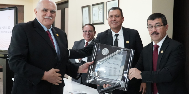 Celebra Sutuat su 20 aniversario
