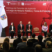 Entrega Américo patentes de aspirantes a notarios públicos