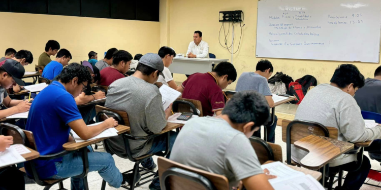Concluye la UAT aplicación del examen CENEVAL de ingreso a licenciatura
