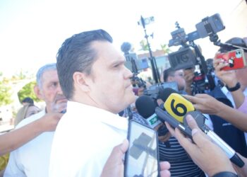 Politiza fiscalía investigaciones por corrupción