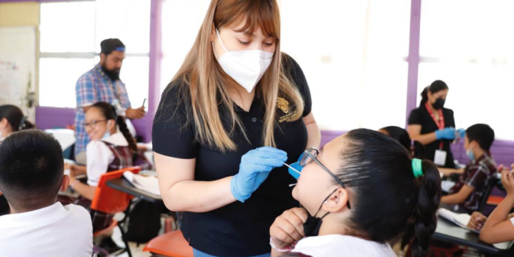 Gobierno municipal apoyará a padres de familia con certificados médicos escolares gratis