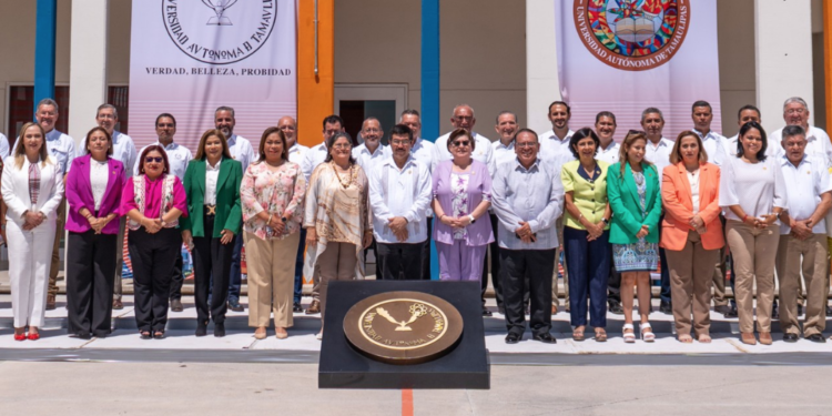 Anuncia rector nuevos proyectos para fortalecer crecimiento de la UAT