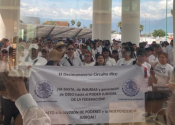 Marchan trabajadores del PJF; “Si el pueblo se informa, no pasa la reforma “