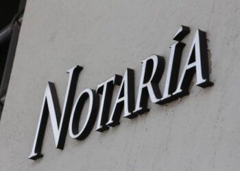 Cierran la pinza contra involucrados en entrega ilegal de patentes y fiat notariales