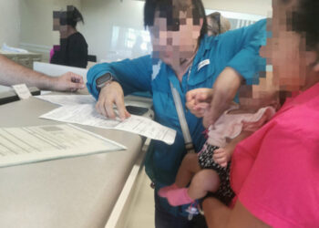 Ordena Juez dar acta de nacimiento a bebé con dos madres
