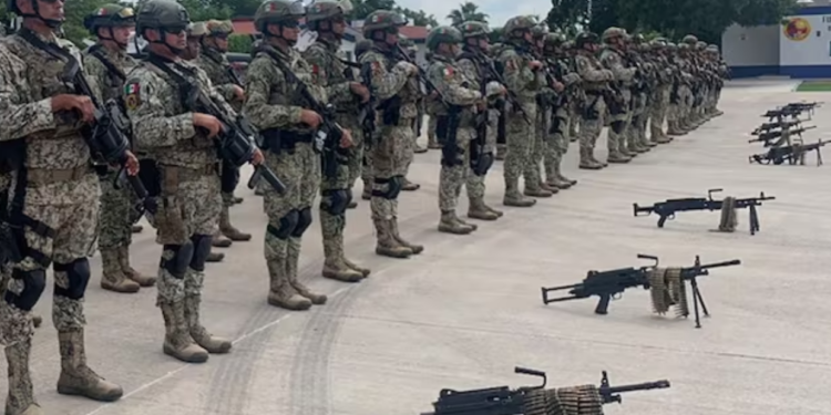 Mandan a Culiacán a 100 elementos de fuerzas especiales del ejército.